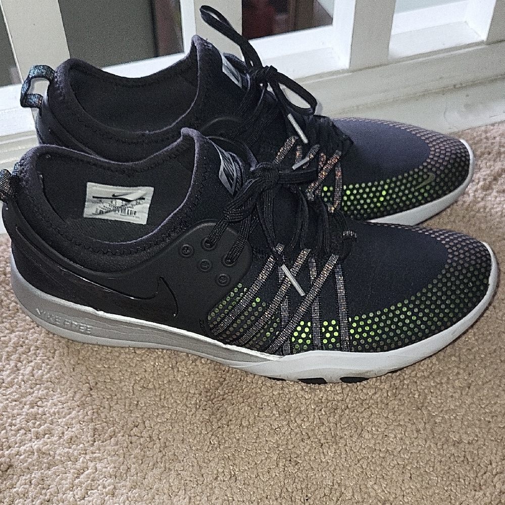Nike Free Run Sneakers Black And Green